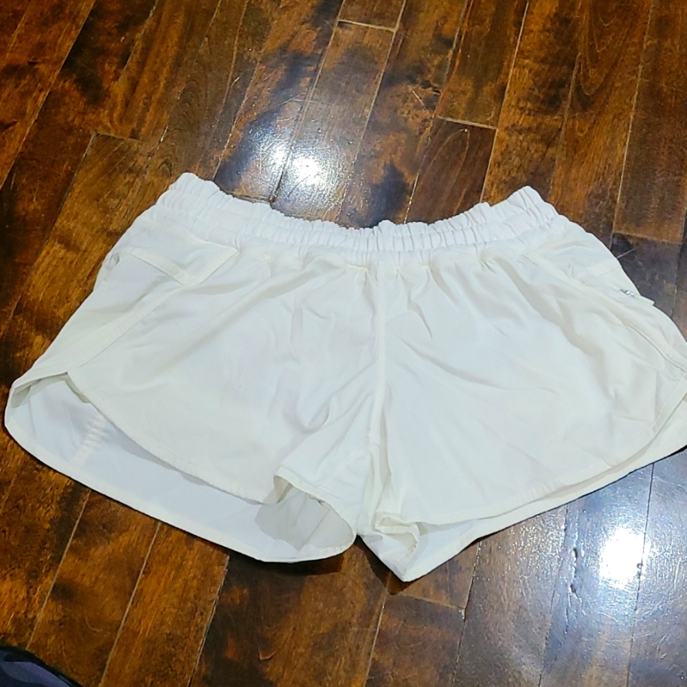 Women's Lululemon board shorts, white, sz8,  NSH, worn but in great condition